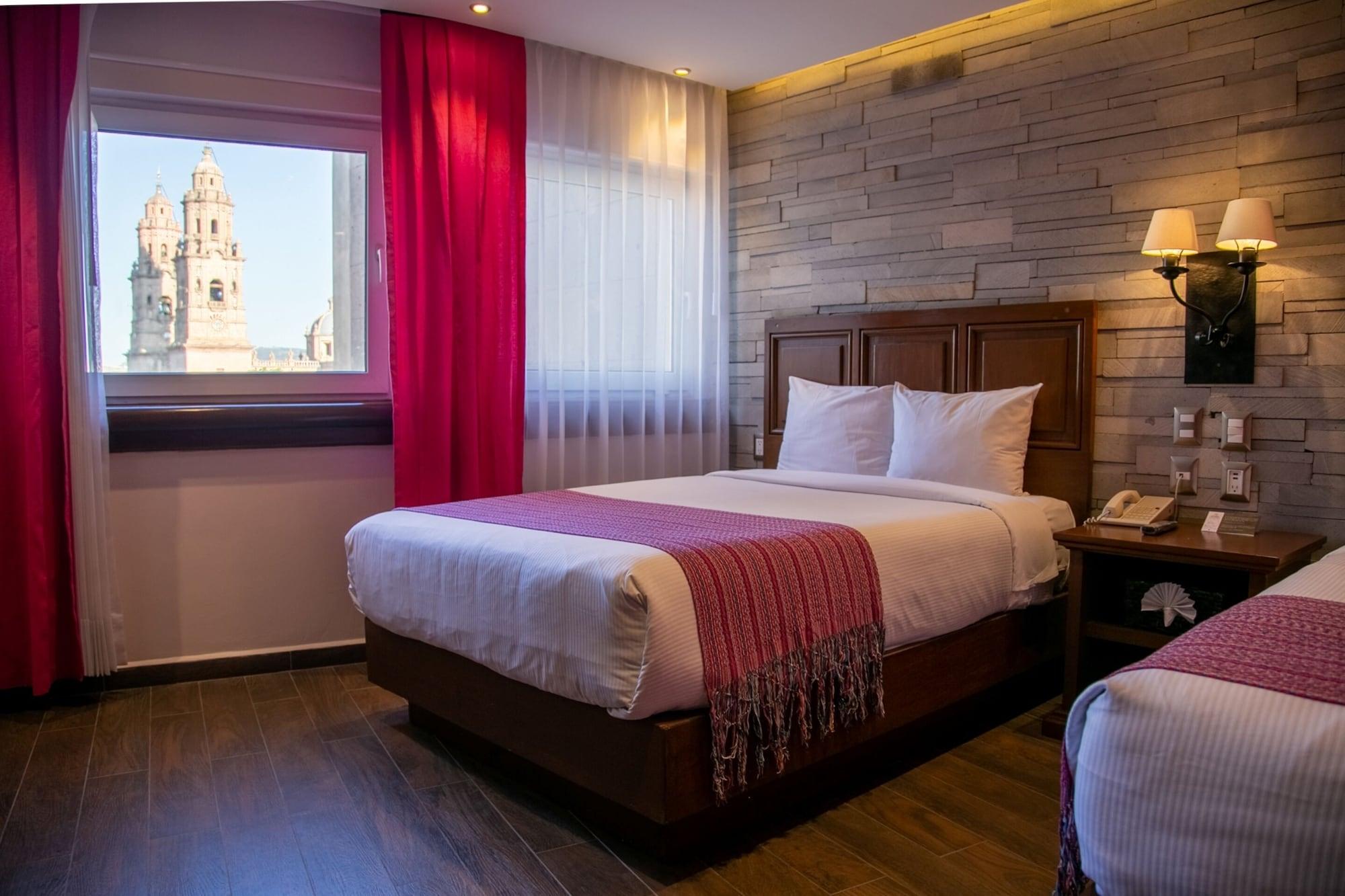 Hotel Alameda Centro Historico Морелия Экстерьер фото