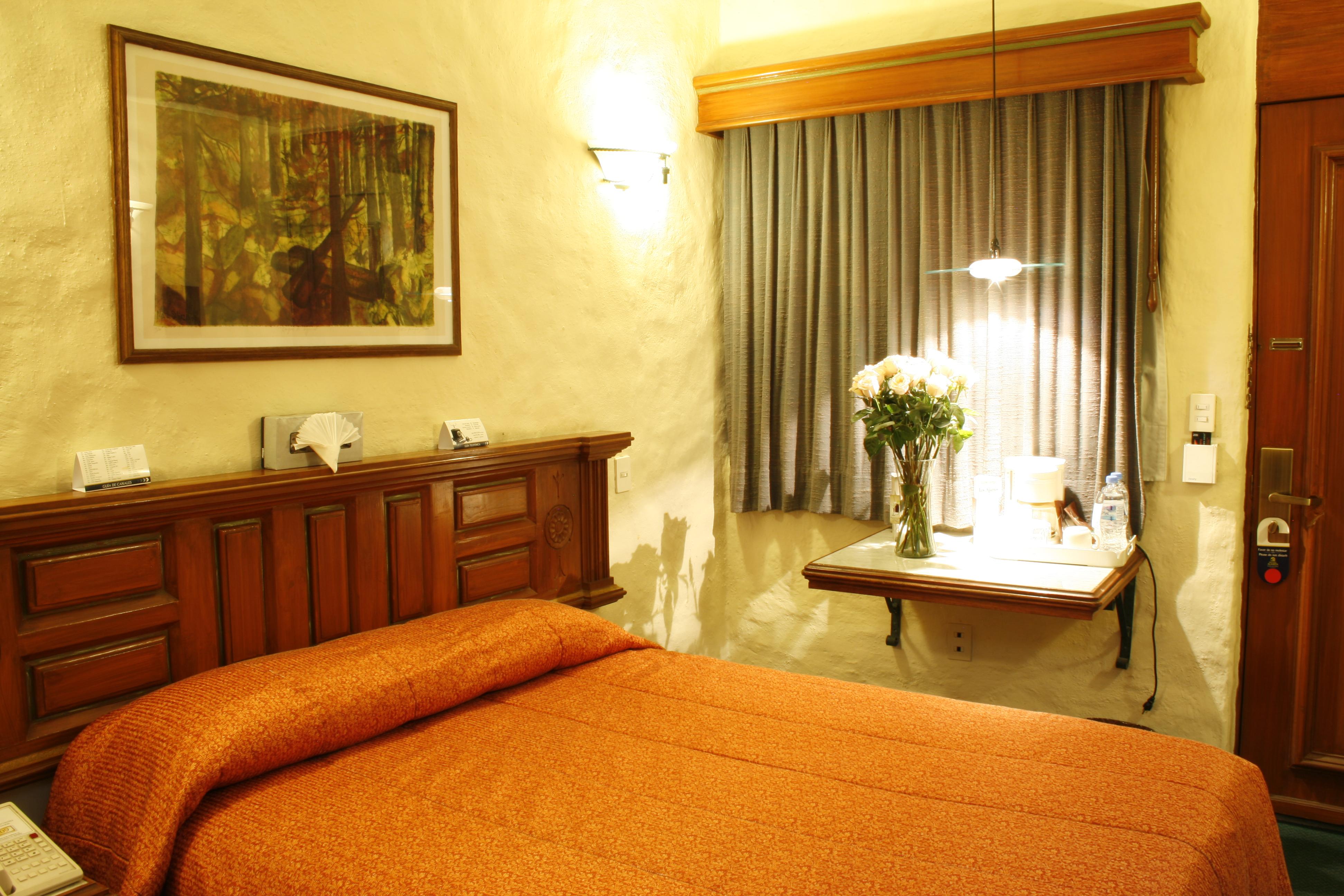 Hotel Alameda Centro Historico Морелия Экстерьер фото